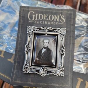 Gideon's Bakehouse Lindwurm Spinning Portrait Pin August 2025